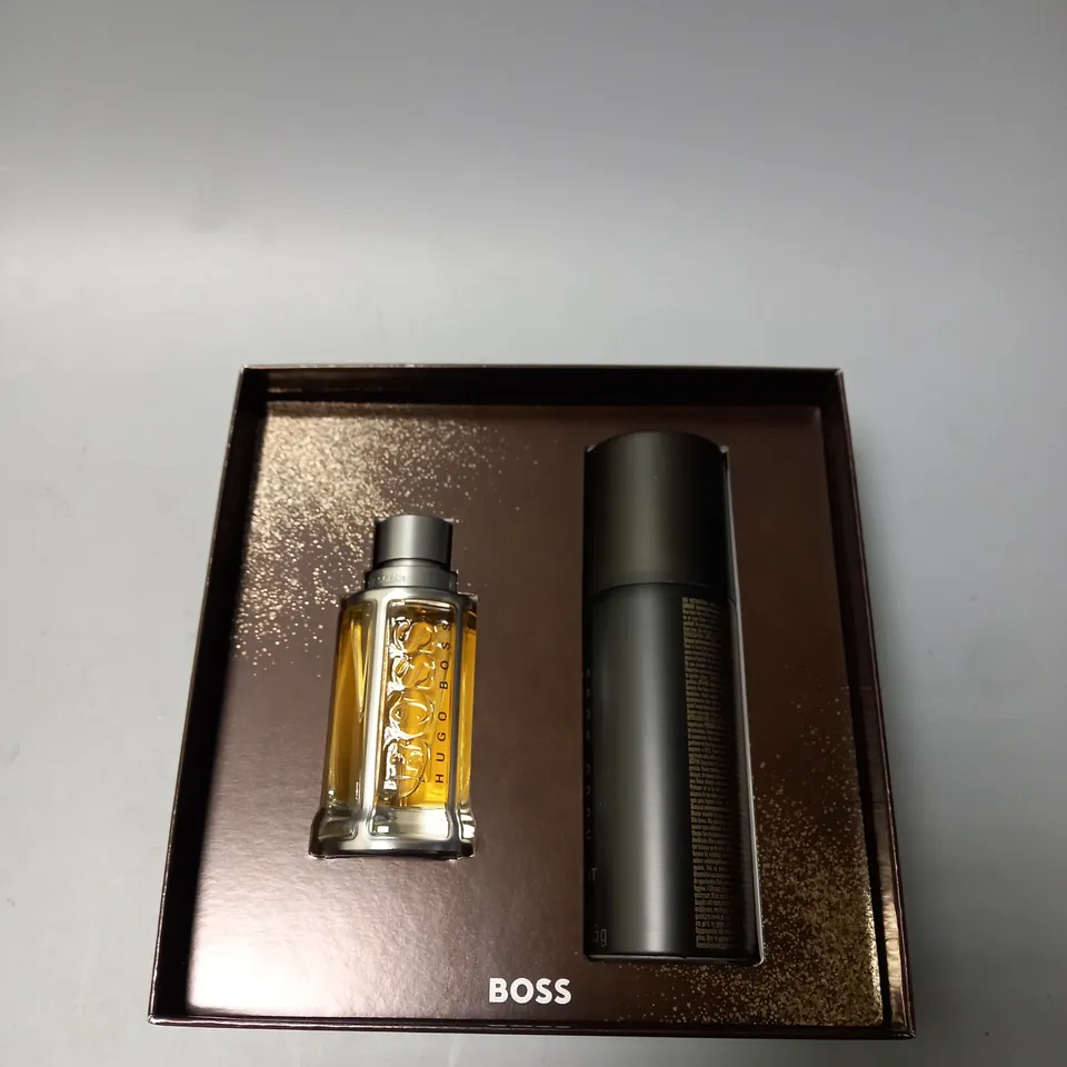 BOSS THE SCENT EAU DE TOILETTE 50ML GIFT SET
