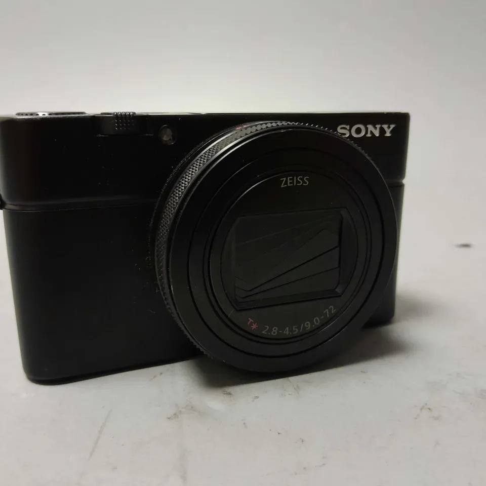 SONY RX100 VII EXMOR RS 4K CYBER-SHOT