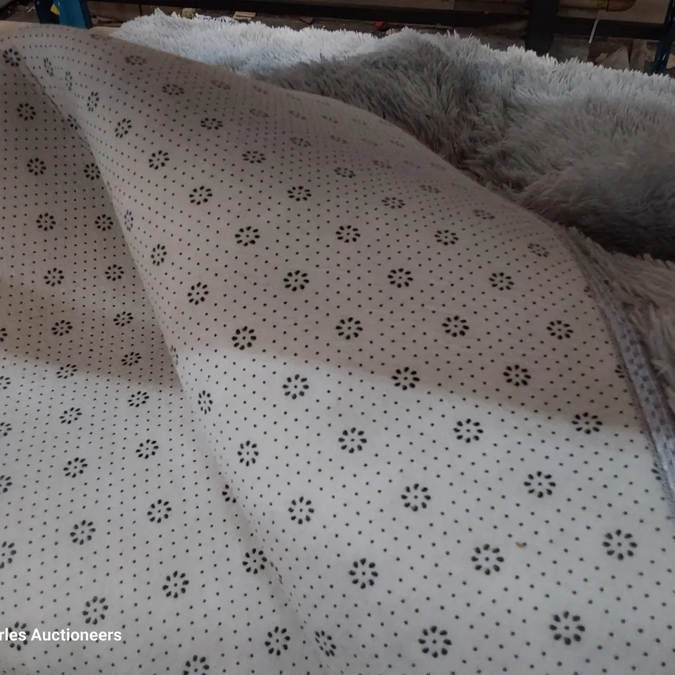 LARGE GREY FAUX FUR THROW