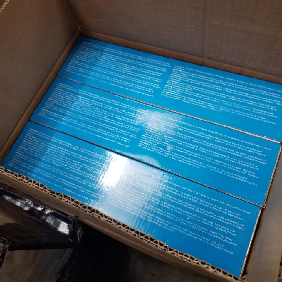 BOX CONTAINING 3 BESTWAY BLUE RECTANGULAR FAMILY POOLS