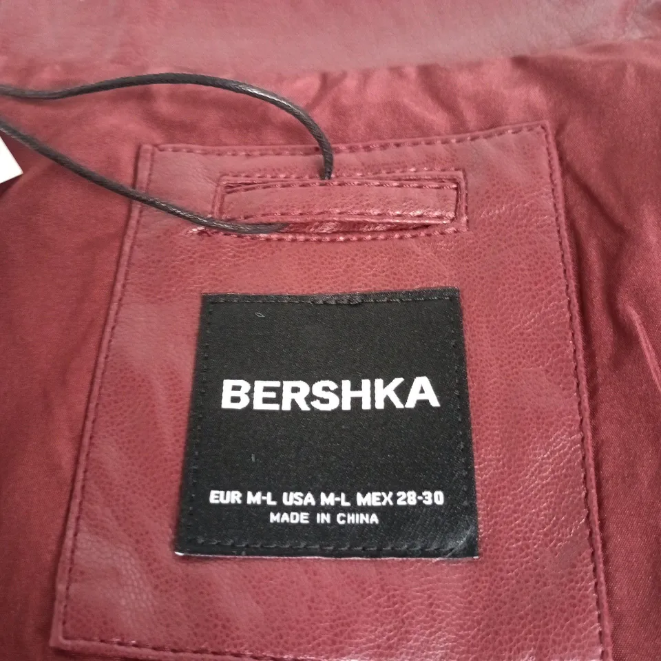 BERSHKA BURGUNDY LEATHER-LOOK SLEEVELESS ZIP VEST – SIZE M-L (EU M-L / USA M-L)
