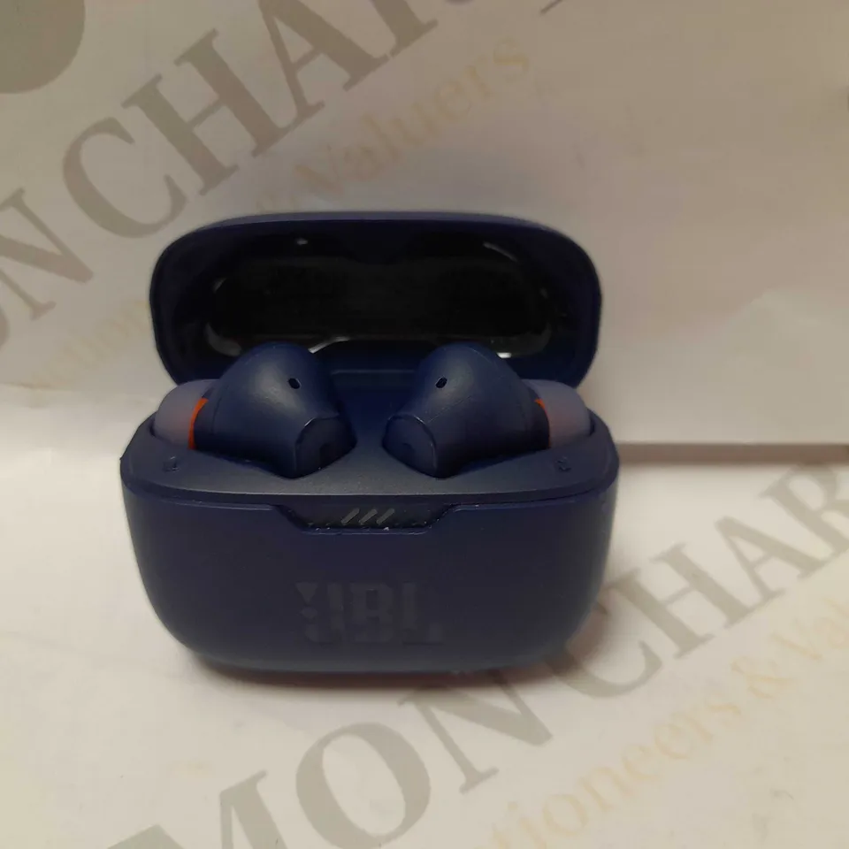 JBL TUNE 230NC TWS IN-EAR HEADPHONES