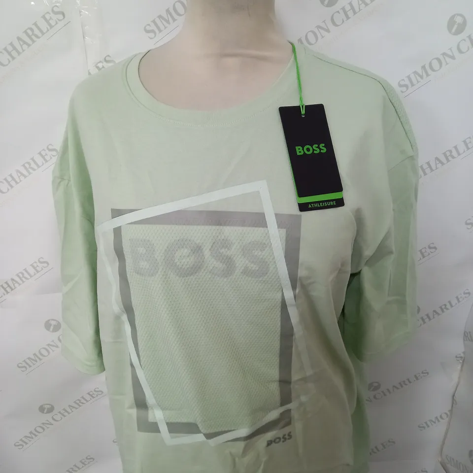 HUGO BOSS GRAPHIC T-SHIRT SIZE L