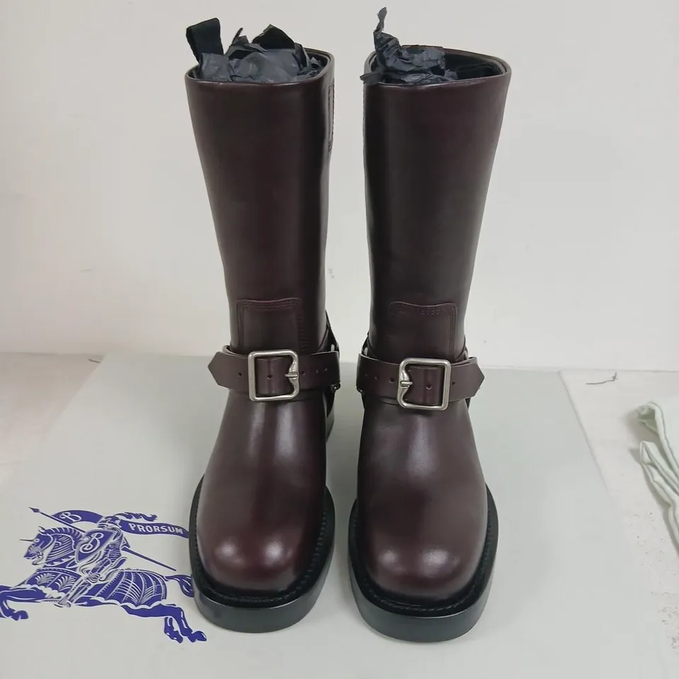 BURBERRY LEATHER KNEE-HIGH BOOTS – AUBERGINE, UK 3 (EU 36), BUCKLE STRAP