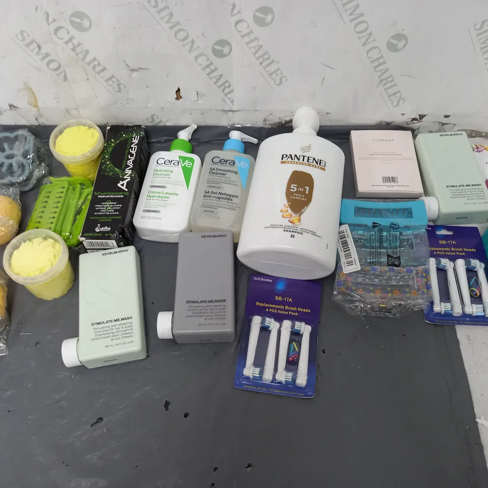 BOX OF APPROXIMATELY 12 ASSORTED COSMETIC ITEMS TO INCLUDE - BATH BOMBS - CERAVE CLEANSER - PANTENE SHAMPOO ETC. 