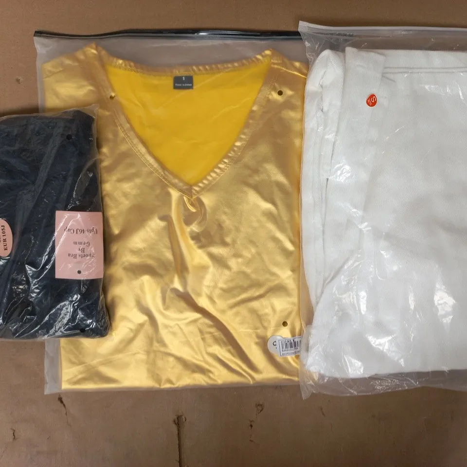 APPROXIMATELY 20 ASSORTED CLOTHING AND FASHION PRODUCTS IN VARIOUS STYLES AND SIZES - COLLECTION ONLY