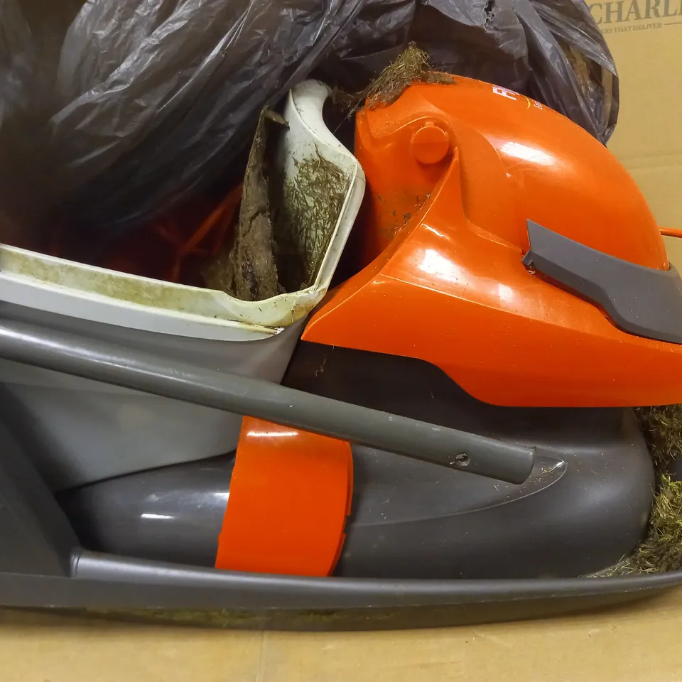 FLYMO EASIGLIDE 330 LAWN MOWER