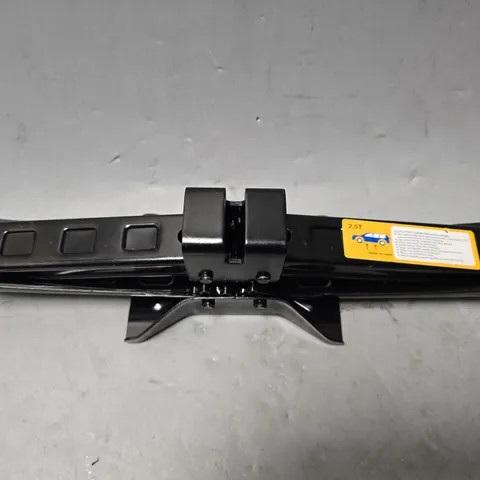 UNBRANDED BLACK 2.5T JACK
