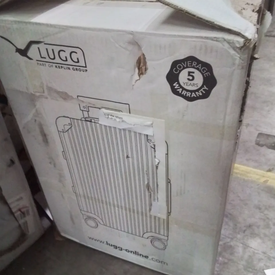 BOXED LUGG TRAVEL SUITCASE