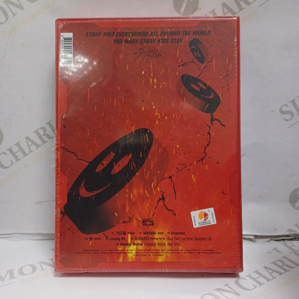 BOXED SEALED STRAY KIDS MINI ALBUM [ODDINARY]