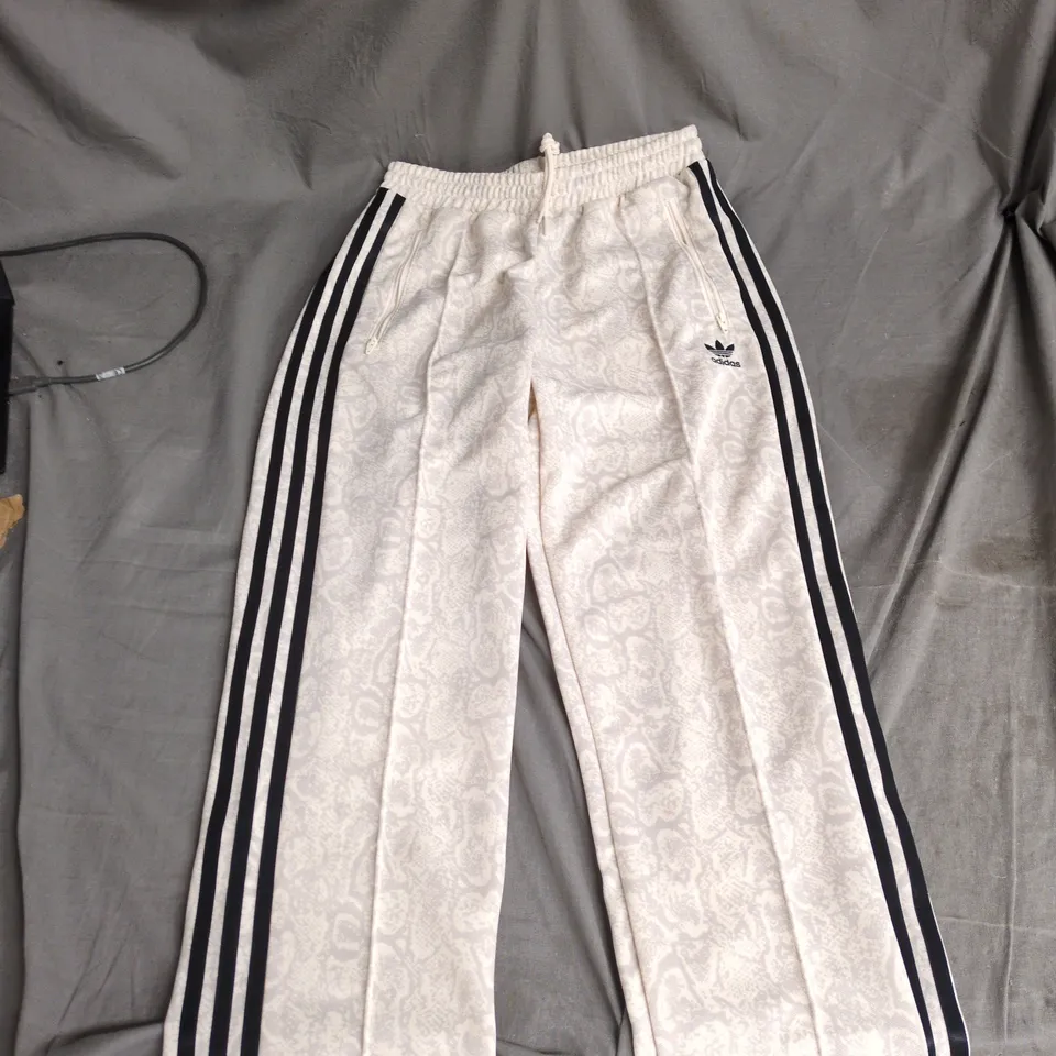 ADIDAS TRACK PANTS – BEIGE WITH THREE STRIPES, UK XS 