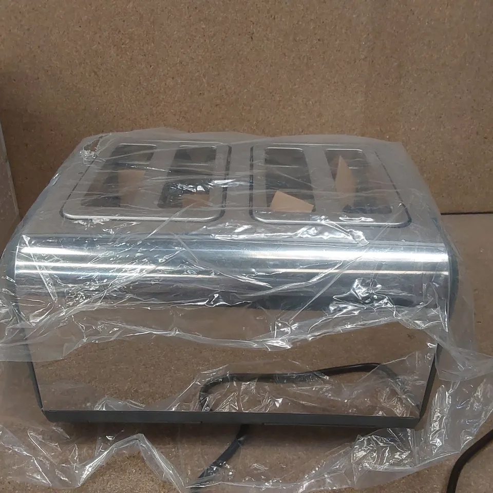 BOXED SWAN 4 SLICE TOASTER