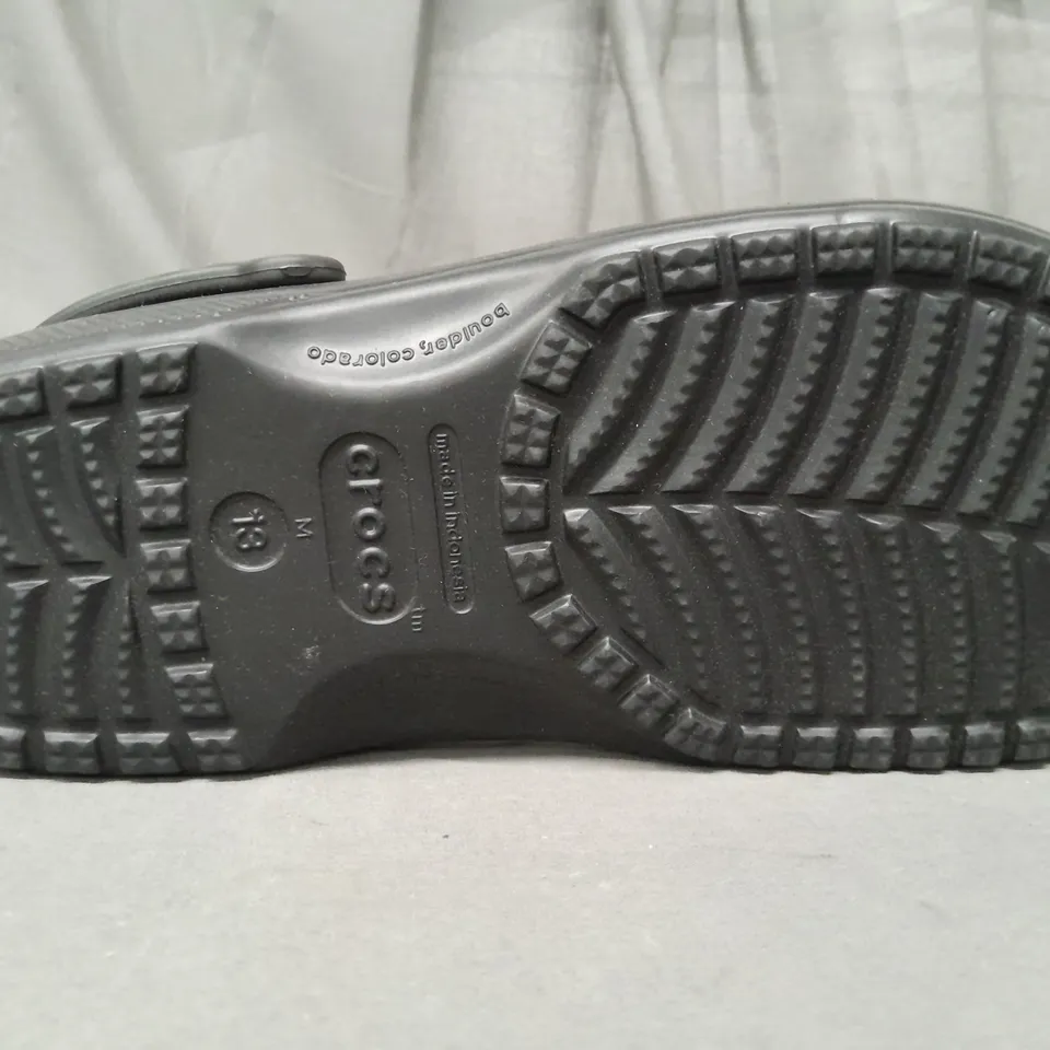 PAIR OF CROCS CLOGS IN BLACK SIZE M13