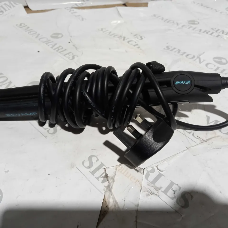 REVAMP STRAIGHTENERS