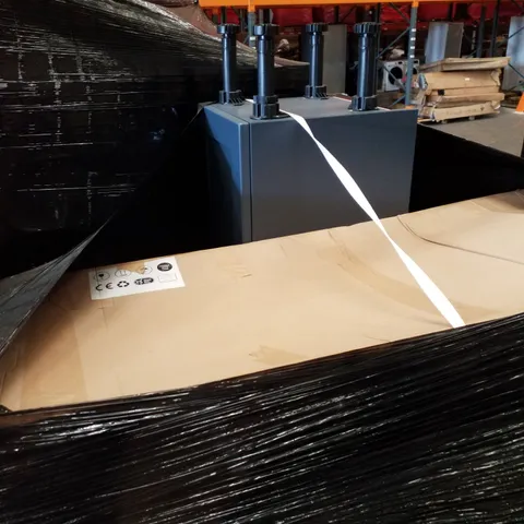 PALLET CONTAINING ASSORTED BATHROOM FURNITURE PARTS
