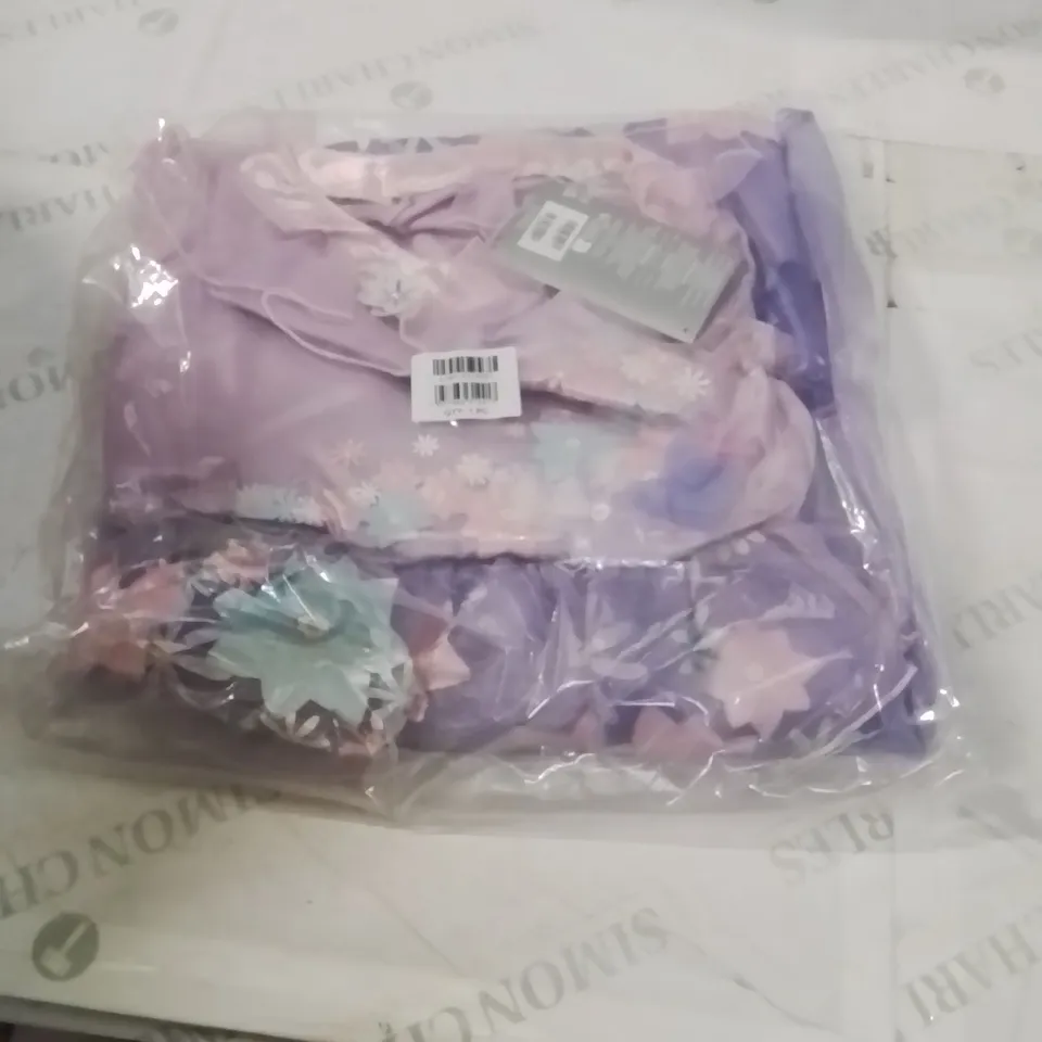 BOXED ENCNTO ISABEL COSTUME 7-8 YEARS APPROXIMATELY 16PCS