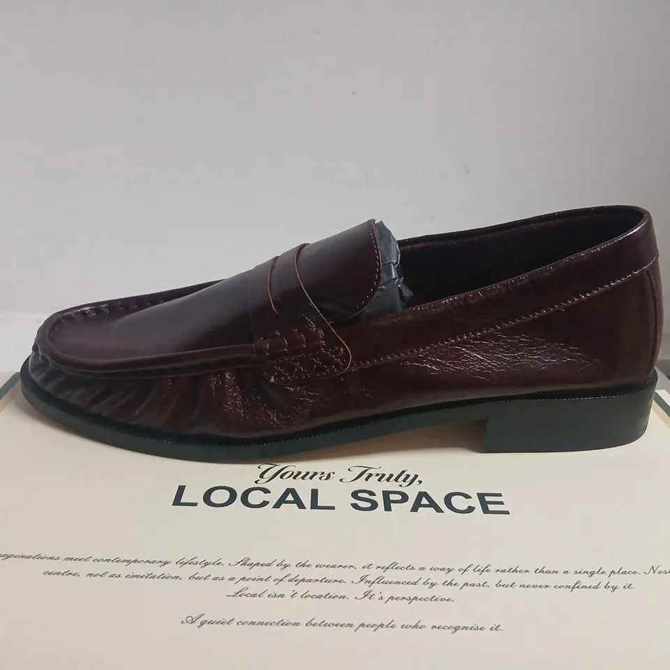 LOCAL SPACE MEN'S OX-BLOOD RED LEATHER LOAFERS – UK 9 (EU 43)