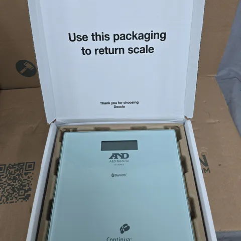A&D MEDICAL UC-352BLE DIGITAL MEDICAL SCALE – 200 KG, BLUETOOTH, CONTINUA CERTIFIED (BOXED)
