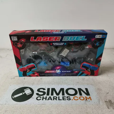 LASER DUEL LASER TAG TOY SET – RED VS BLUE TEAM, 2 CHEST PLATES & 2 BLASTERS (BOXED)