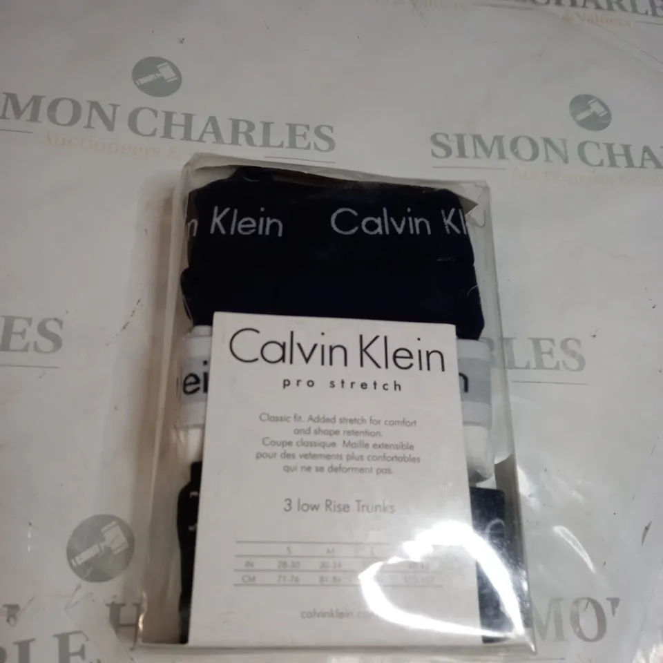 3 PACK OF CALVIN KLEINS BOXERS 