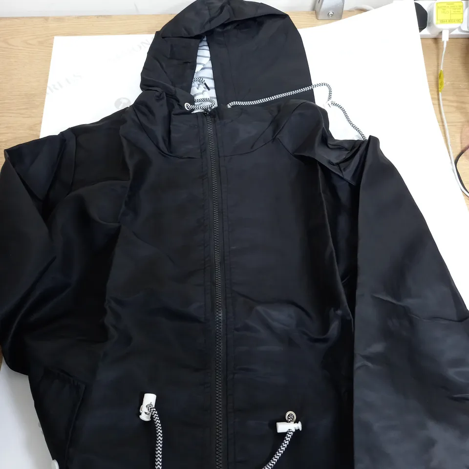 BLACK WATERPROOF COAT 