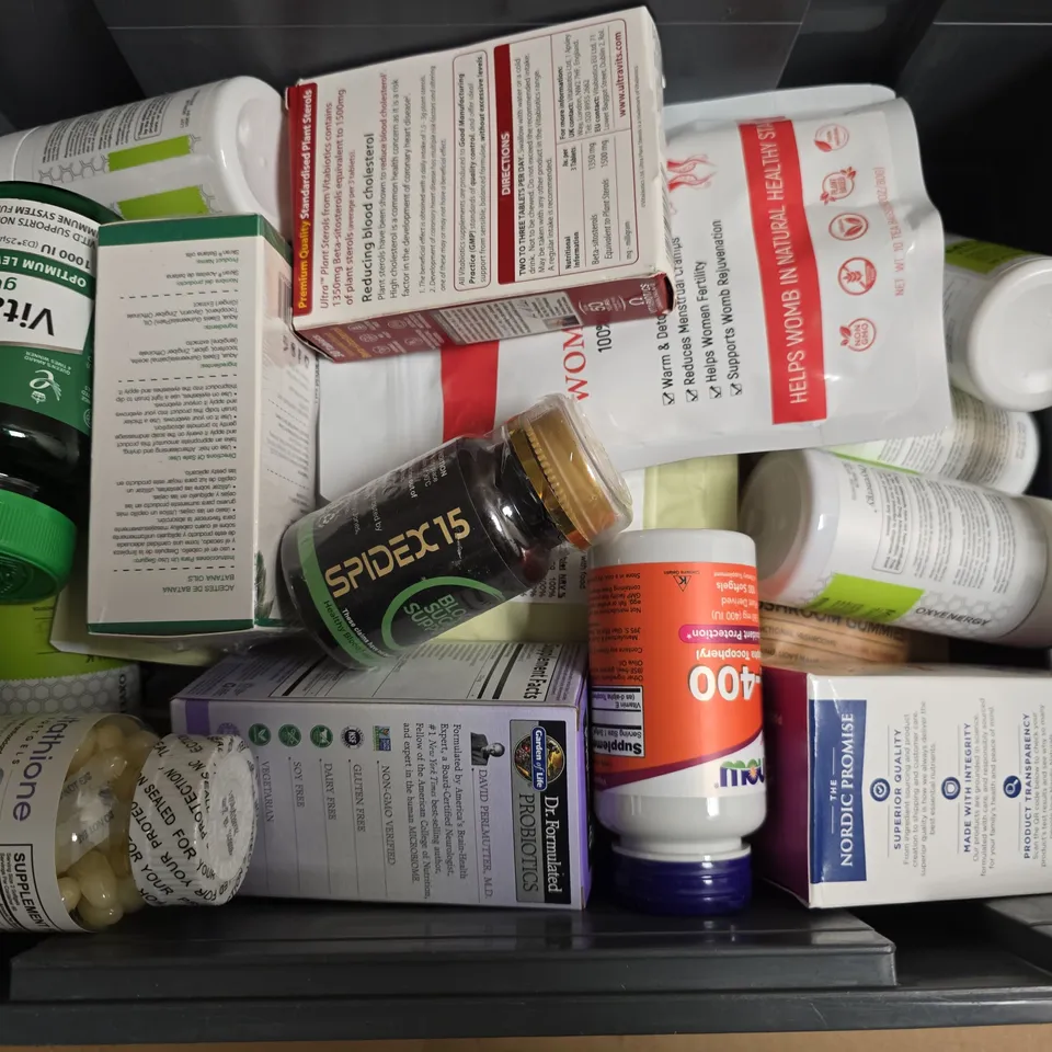 APPROXIMATELY 15 ASSORTED VITAMIN/HEALTH AID PRODUCTS TO INCLUDE VITABIOTICS PLANT STEROLS, WOMB WELLNESS HERBAL TEA, VITAMIN D GUMMIES, ETC - COLLECTION ONLY