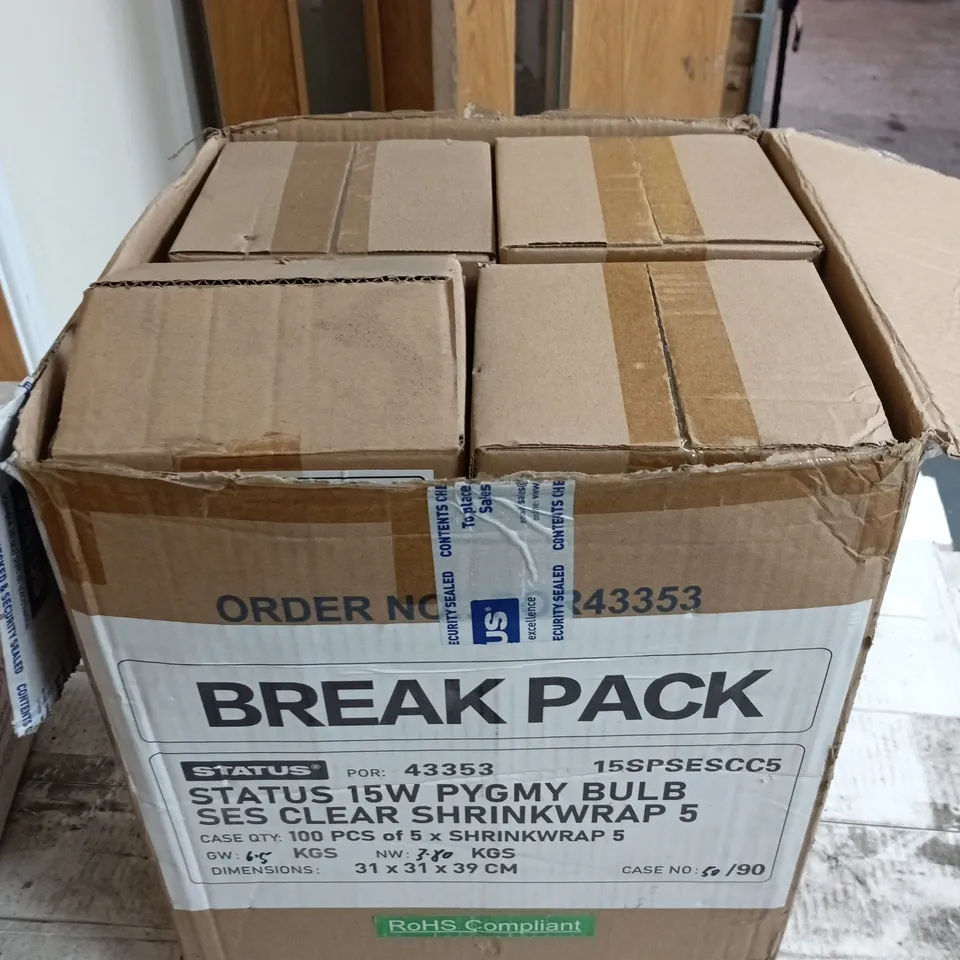 BOX OF APPROXIMATELY 100 X STATUS 15W PYGMY BULBS 