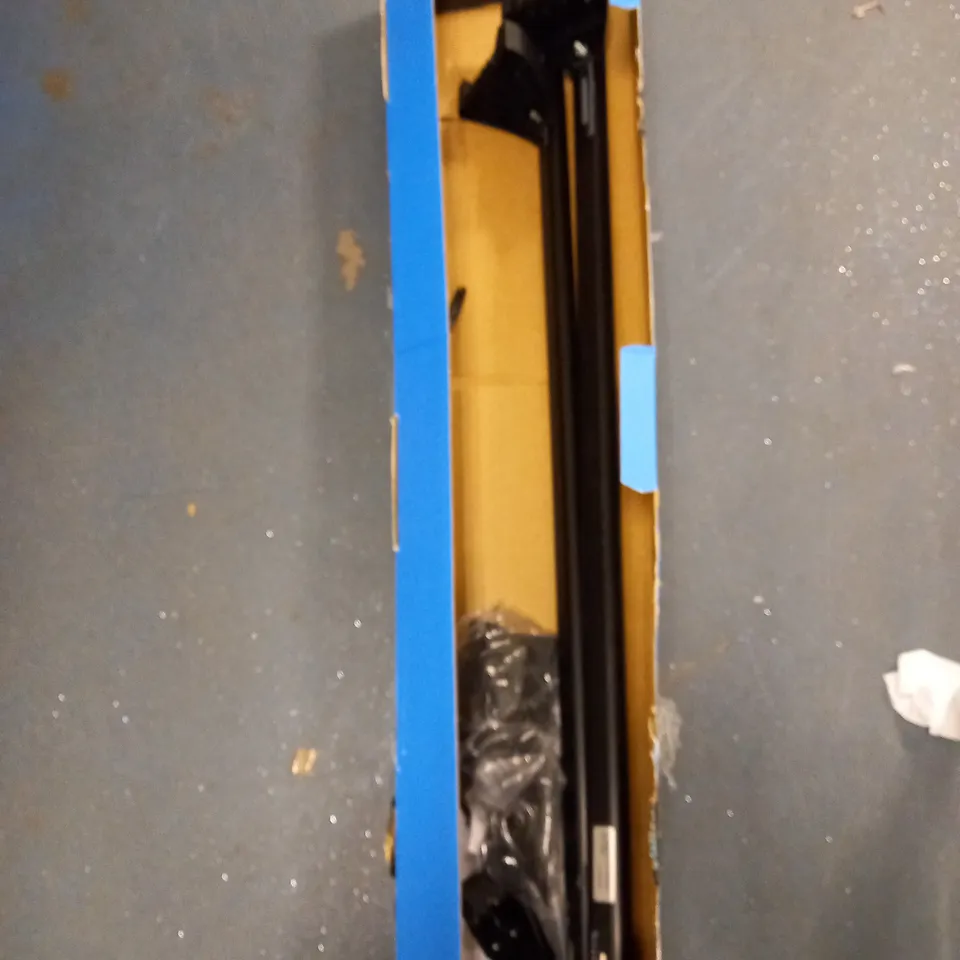 2 roof bars