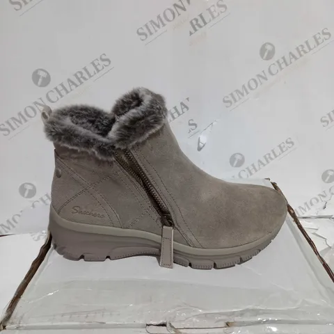 BOXED PAIR OF SKECHERS EASY GOING HIGH ZIP BOOT, MUSHROOM, UK 4