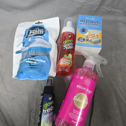 APPROXIMATELY 15 ASSORTED HOUSEHOLD ITEMS TO INCLUDE PUMP BRUSH, GLOVES CLEANER, BED BUG KILLER ETC 