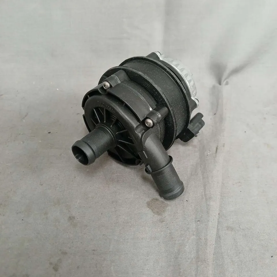 BOXED BOSCH AUXILIARY WATER PUMP (0 392 024 165)