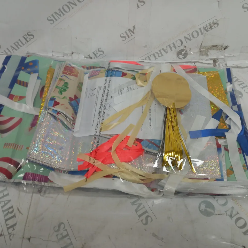 PERFECT PRESENT 20 PIECE GIFTBAG AND TAG COLLECTION