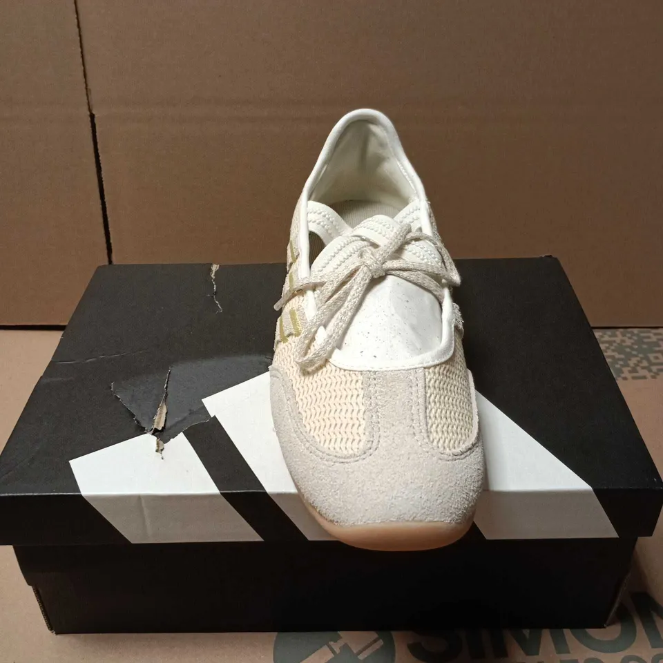 BOXED PAIR OF ADIDAS BARREDA MARY JANE TRAINERS - 6