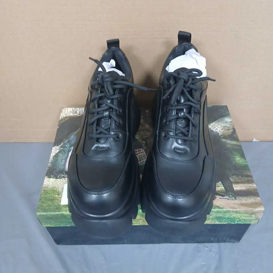 KOI CHRONICLES MONSTER PLATFORM TRAINERS – BLACK LEATHER, UK9