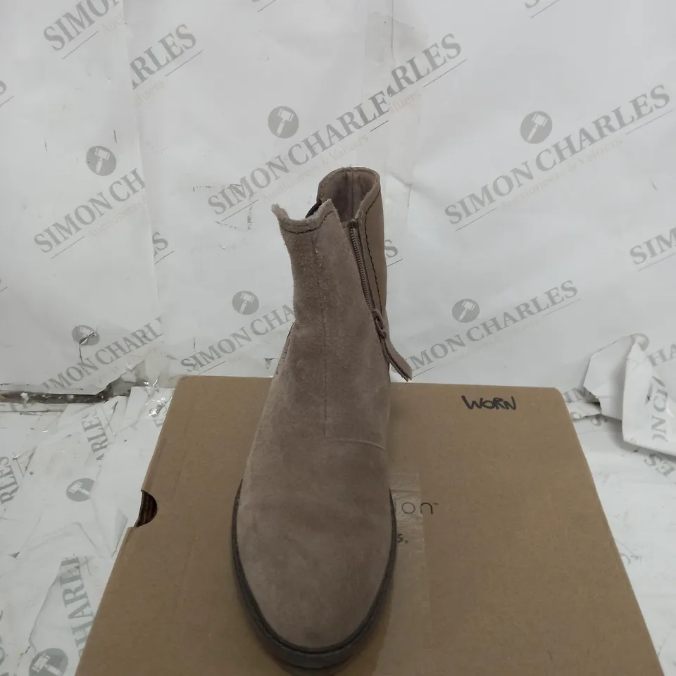 BOXED PAIR OF COLLECTION BY CLARKS AIRABELL MOVE SUEDE BOOTS IN PEBBLE COLOUR SIZE 6