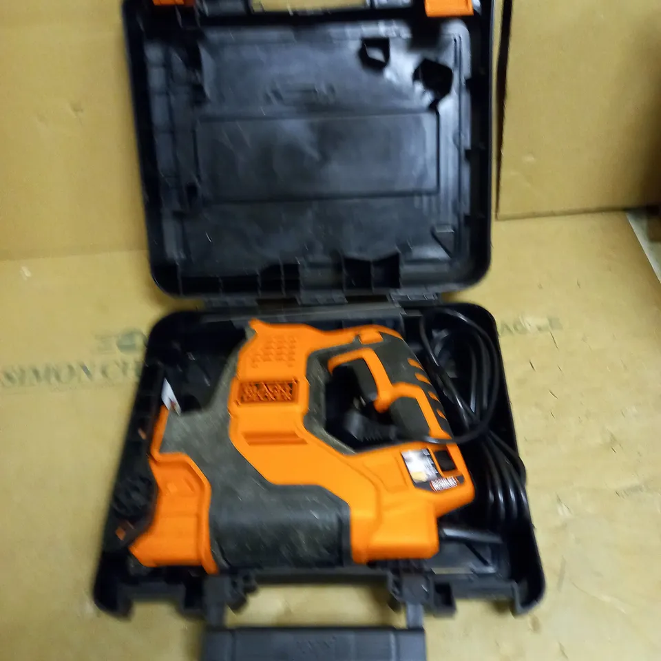 BLACK & DECKER 500W CORDED SCORPION SAW