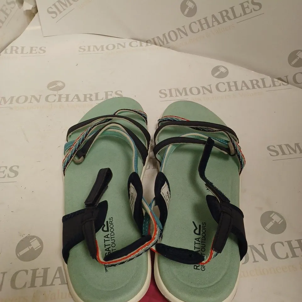 REGATTA LADY SANTA ROMA SANDALS SIZE 5