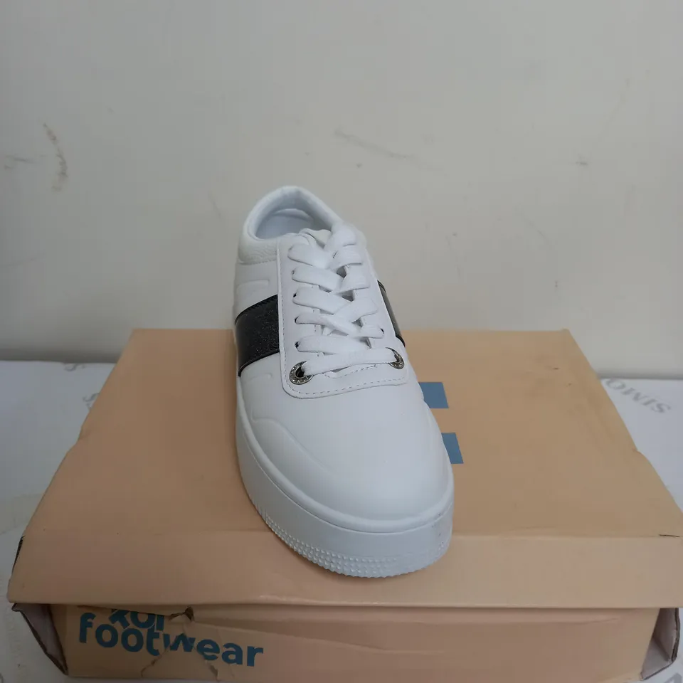 BOXED PAIR OF KOI FOOTWEAR ETERNIA GREY STRIPS TRAINERS - SIZE 4