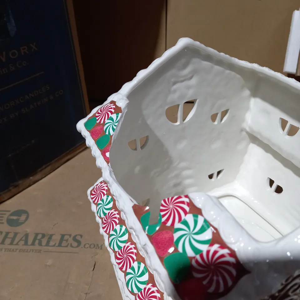 HOMEWORX BY HARRY SLATKIN & CO. CERAMIC GINGERBREAD HOUSE