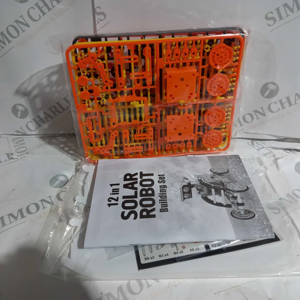 BOXED EDUCATIONAL SOLAR ROBOT TOY