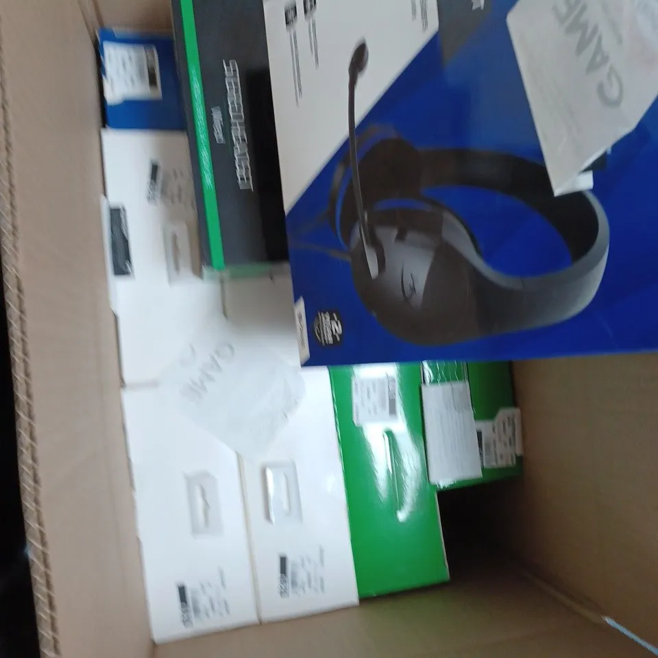 BOX OF APPROXIMATELY 8 GAMING HEADSETS XBOX/PLAYSTATION 