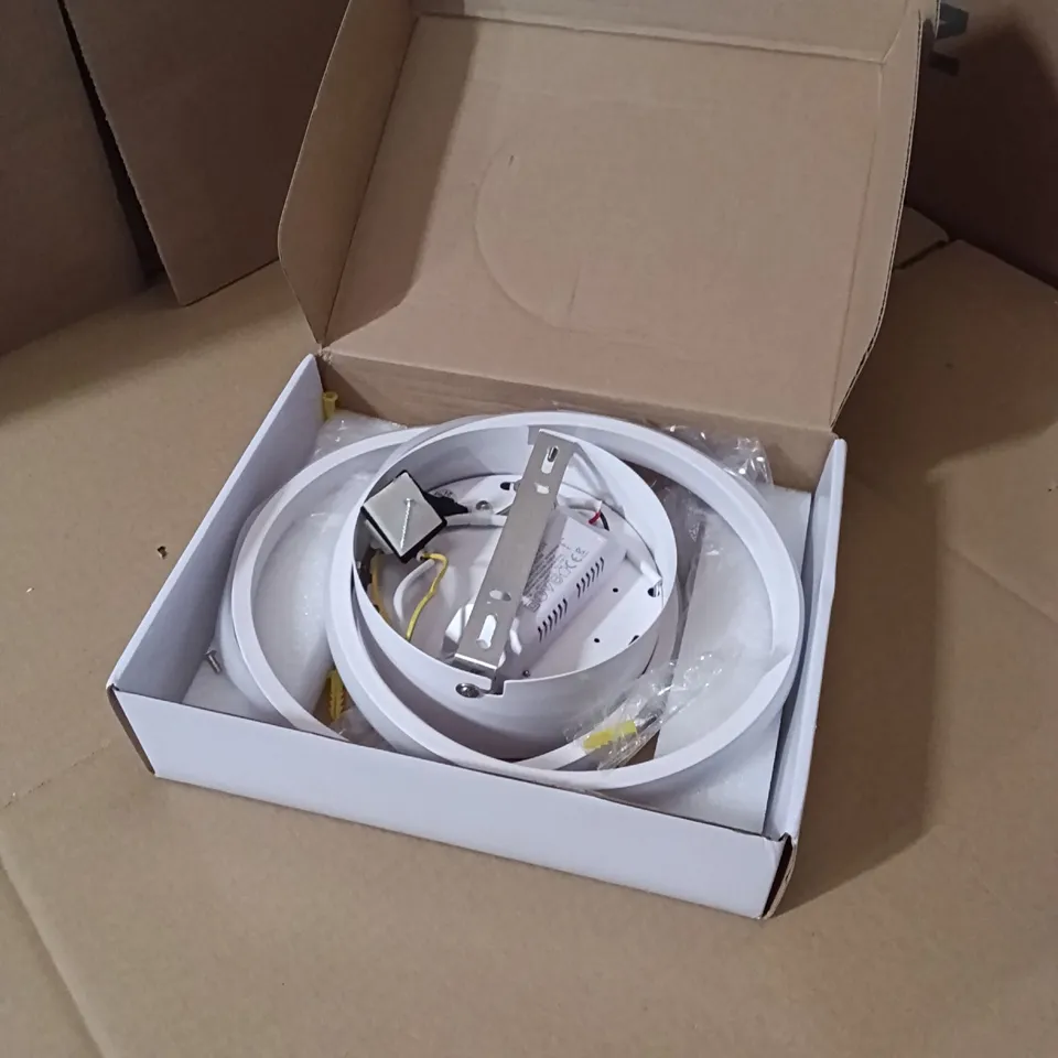 BOXED LED CEILING LAMP - WHITE (1 BOX)