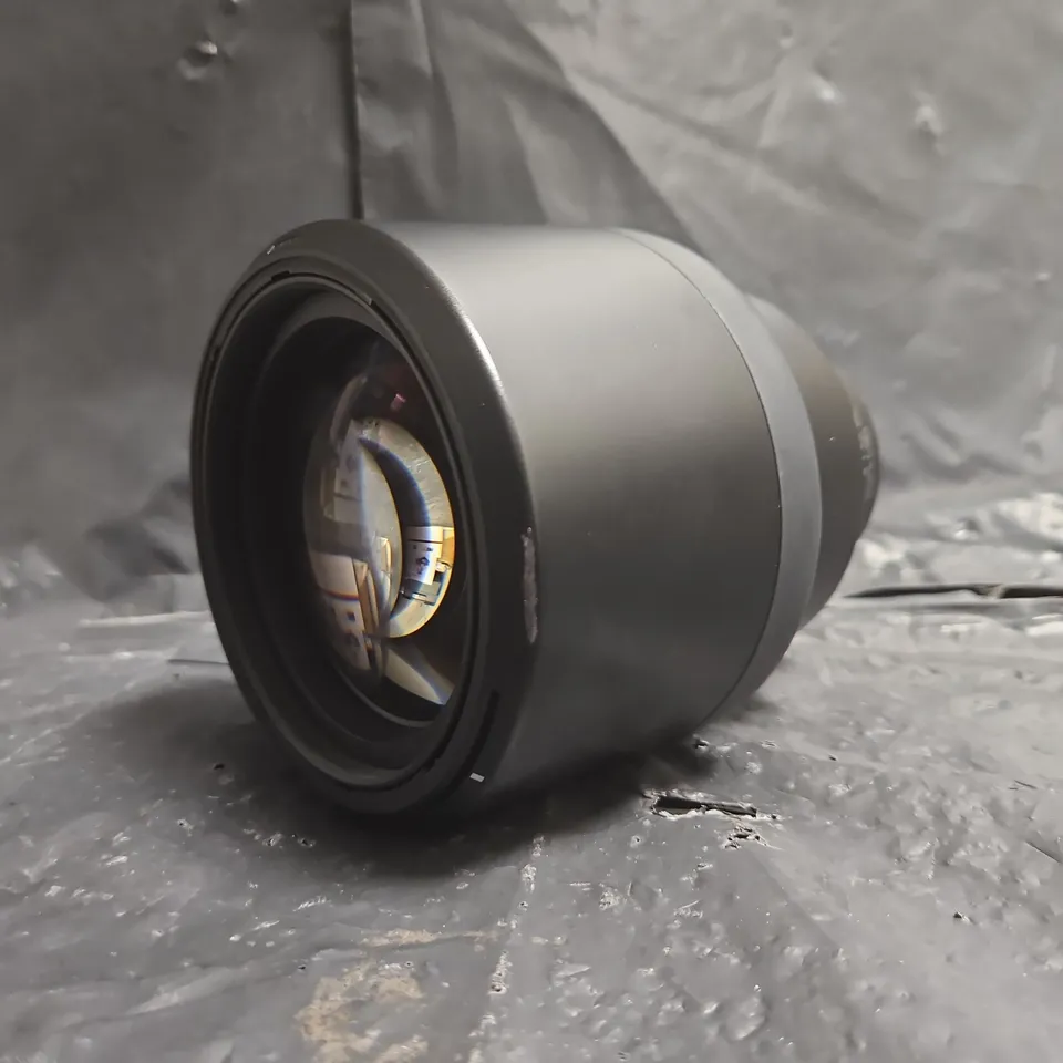 SAMYANG SH-12 AF 135/1.8 FE LENS