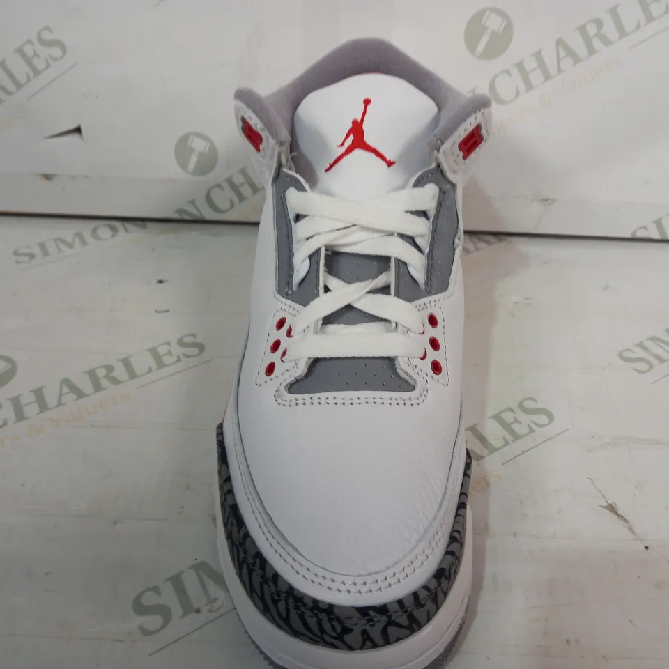 BOXED PAIR OF NIKE AIR JORDAN 3 RETRO SHOES IN WHITE/RED UK SIZE 5.5