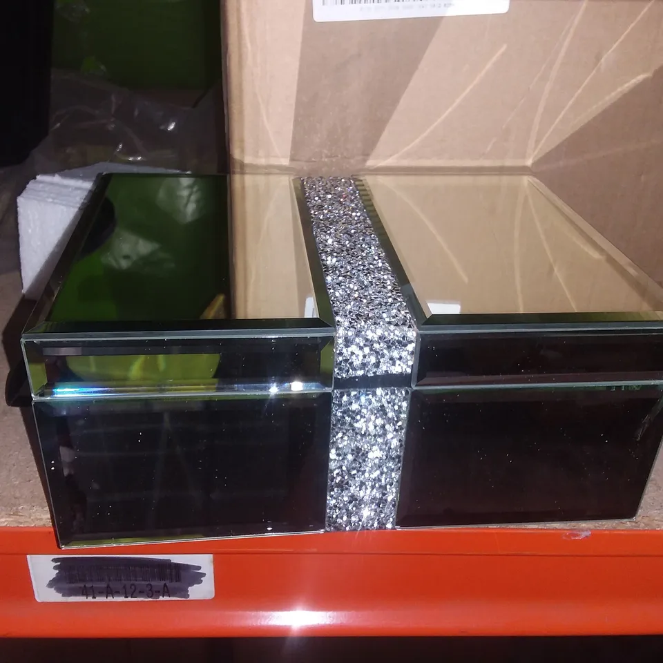 BOXED SILVER/MIRRORED STORAGE BOXES