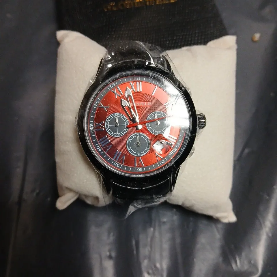 GLOBENFIELD WRISTWATCH WITH RED DIAL AND BLACK LEATHER STRAP 