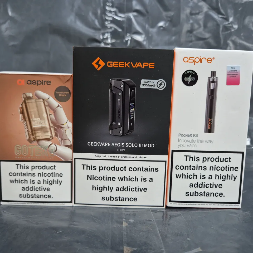 BOX OF APPROXIMATELY 20 ASSORTED VAPING ITEMS AND PRODUCTS TO INCLUDE GEEK VAPE, ASPIRE, ETC