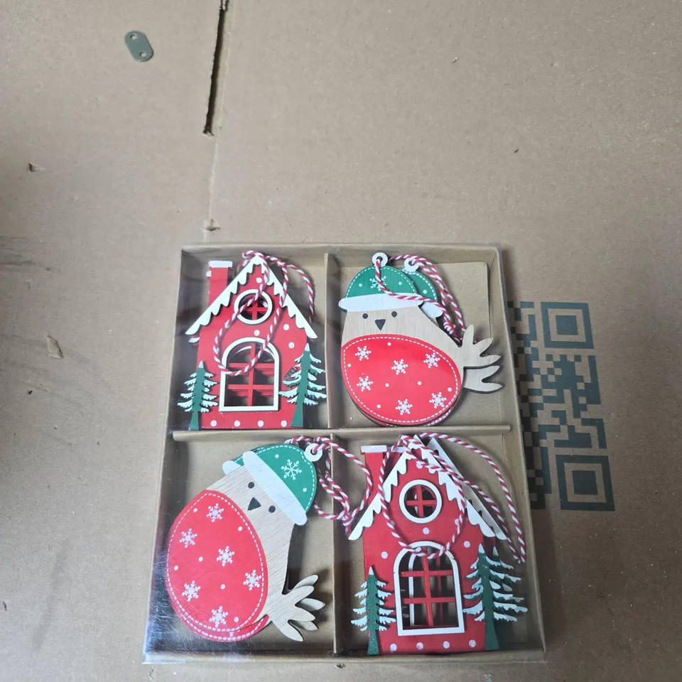 BOX OF GISELA GRAHAM SMALL CHRISTMAS DECORATIONS 