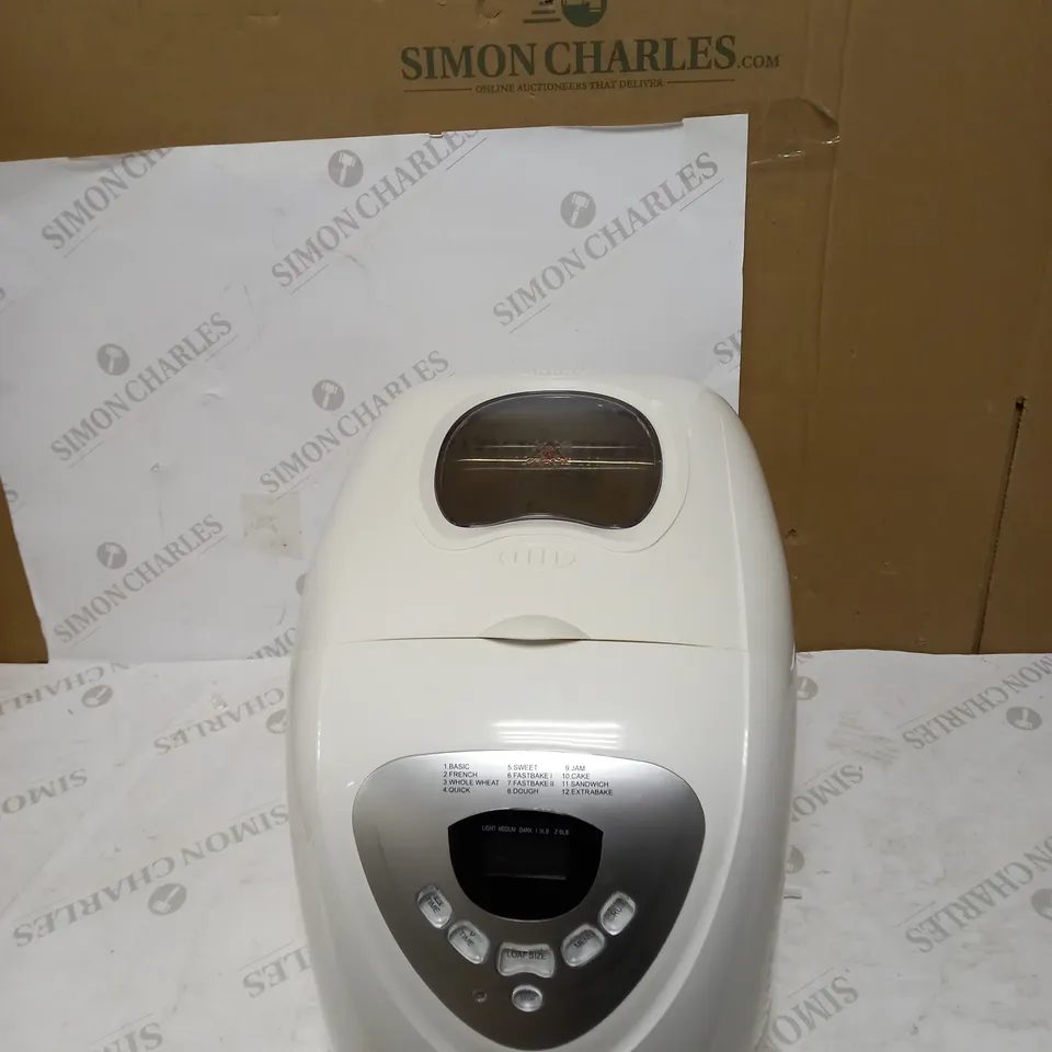 MORPHY RICHARDS FAST BAKE BREADMAKER 