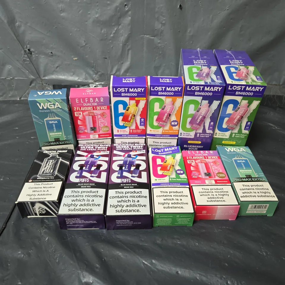 APPROXIMATELY 25 ASSORTED E-CIGARETTE & VAPING ITEMS IN VARIOUS BRANDS TO INCLUDE LOST MARY BM6000, WGA PRO MAX EXTRA, BLOODY BAR ULTRA TWIST, ETC - COLLECTION ONLY